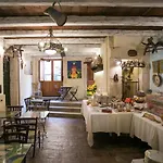 Hotel Henry\'S House