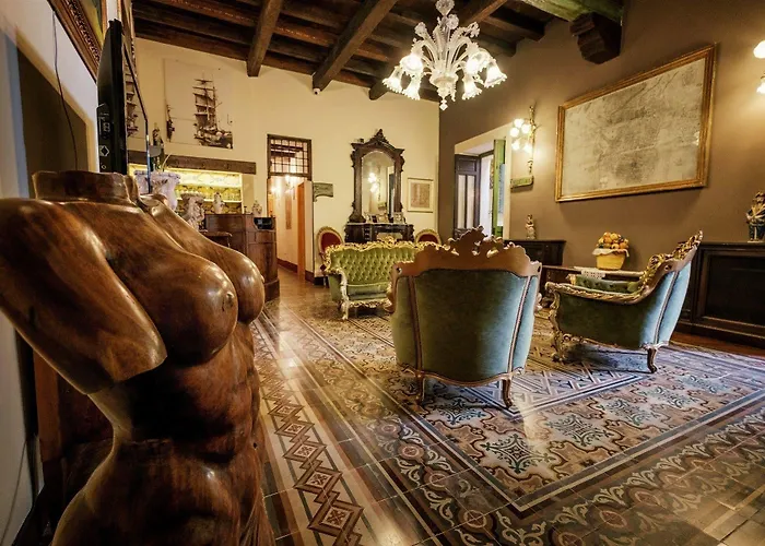 Hotel Henry\'S House