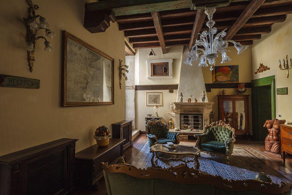 Henry's House Syrakus